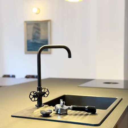 Schiller By Hello Apartment